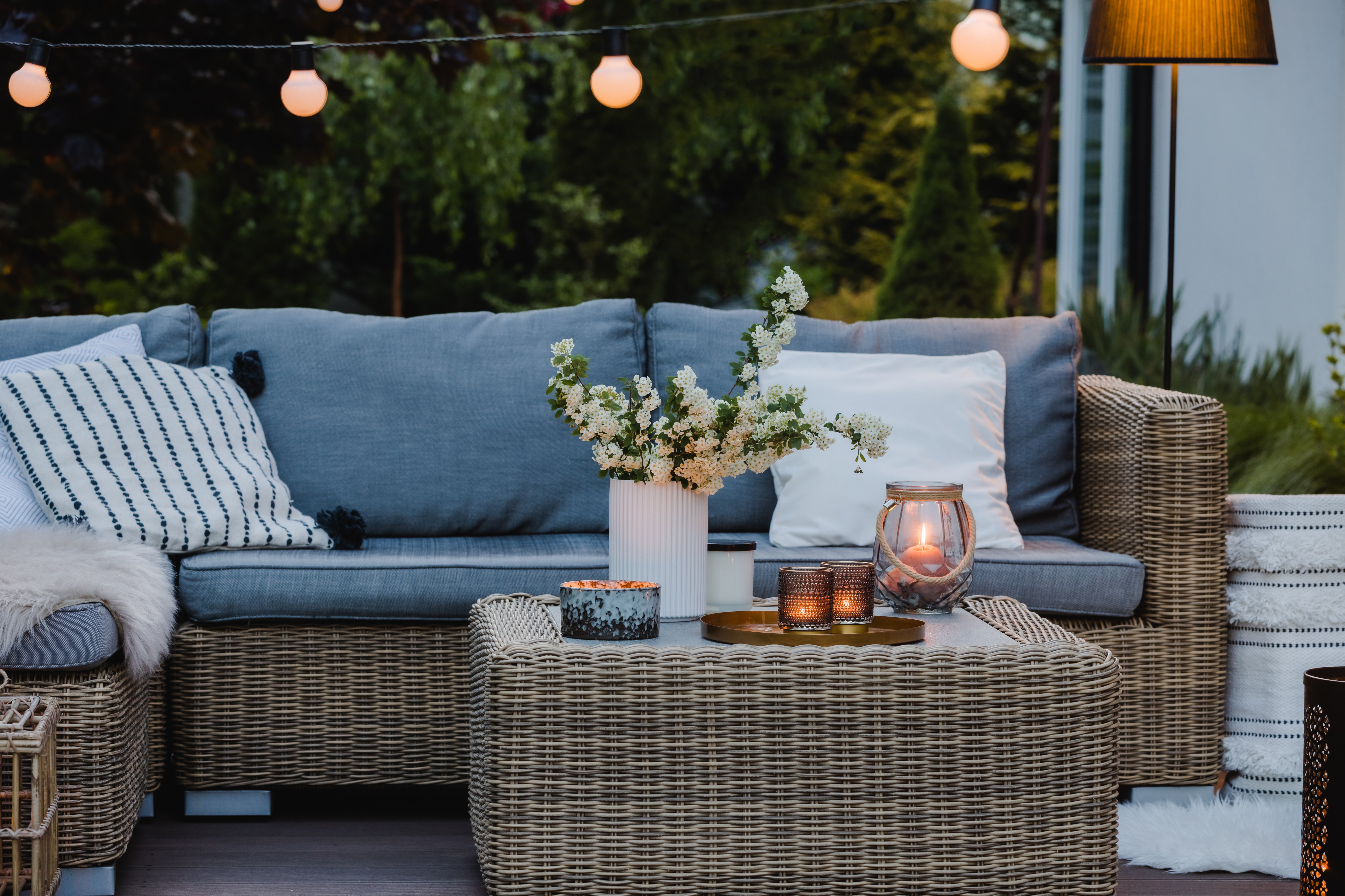 summer-evening-on-the-patio-of-beautiful-suburban-2021-08-29-11-44-53-utc